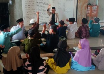 Revitalisasi TPQ sebagai Sarana Dakwah Anak oleh Mahasiswa KKN Mandiri Institut Nida El Adabi