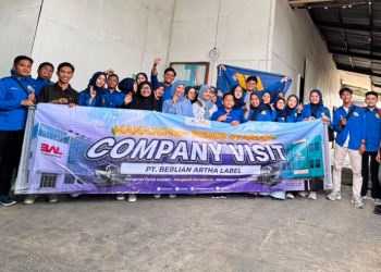 Visit Factory MBS Goes to PT Berlian Artha Label: Mahasiswa Manajemen Bisnis Syariah Perkuat Kompetensi Melalui Pembelajaran Berbasis Industri
