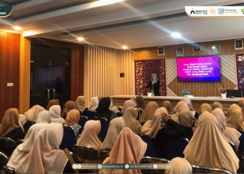 Perkokoh Ekonomi Keluarga dan Mental Warga, KKN Institut Nida El Adabi Gelar Seminar Magnet Rezeki di Babakan Legok